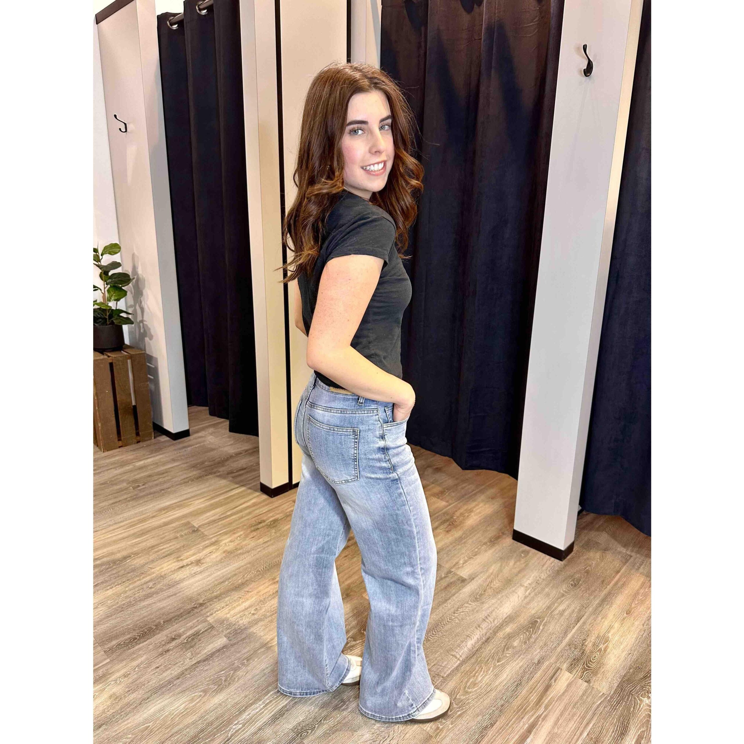 molly-bracken-molly-bracken-jamie-wide-leg-denim-pant-1125248003.jpg